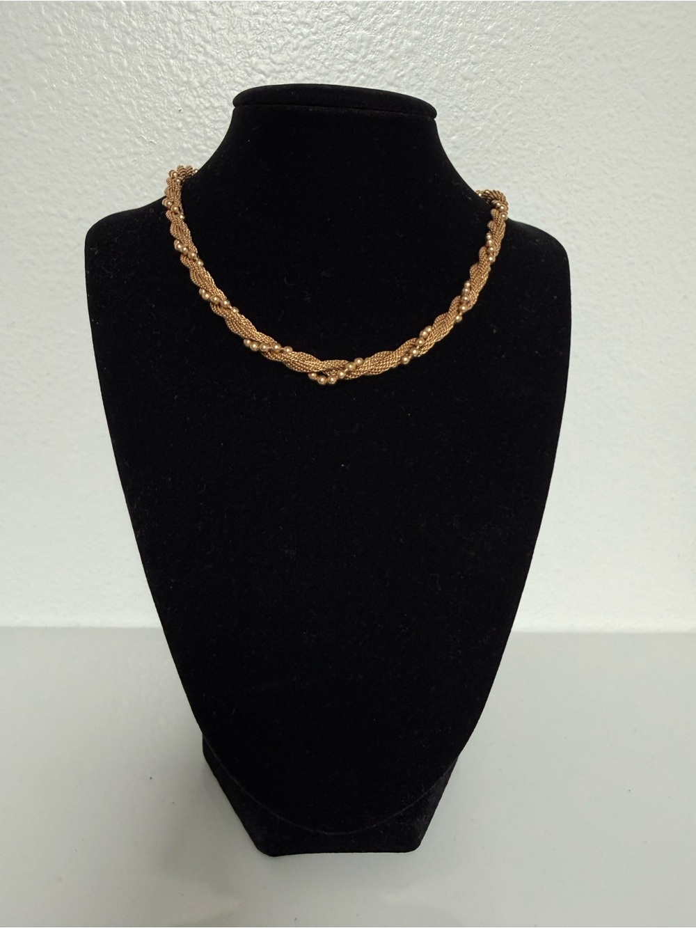 Vintage AVON Gold Tone Twisted Mesh Bead Choker Necklace 15"